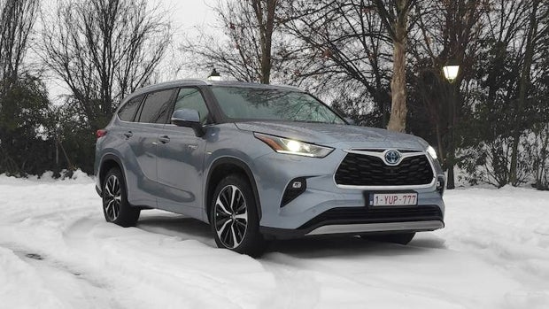 Toyota Highlander, un «siete plazas» híbrido y confortable