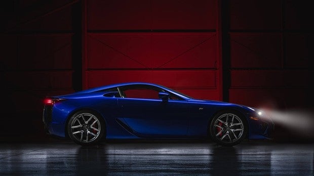 Diez años del LFA, un supercoche que anunció la nueva imagen de Lexus