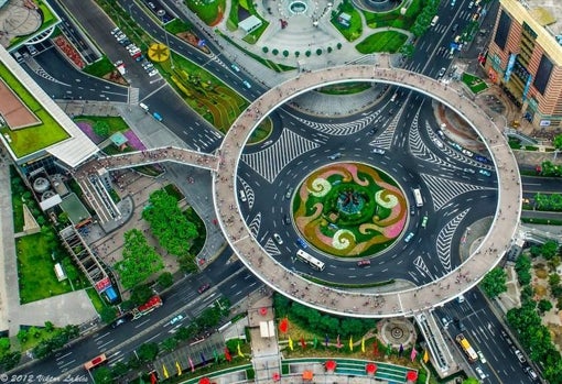 Dónde están y cómo son las rotondas más curiosas del mundo