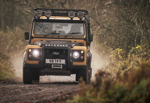Land Rover Defender Works V8 Trophy: edición limitada lista para la aventura