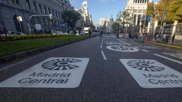 Anulan 28 multas de Madrid Central a un mismo conductor porque no le habían avisado