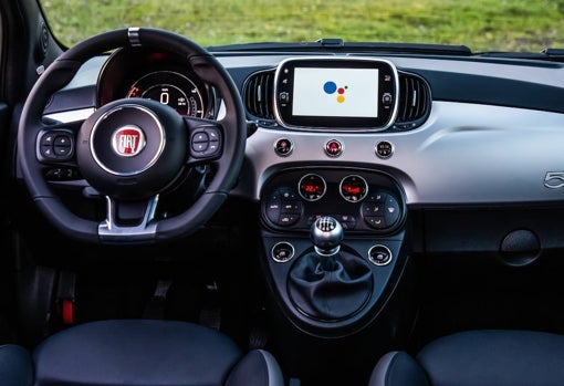 Google se une a Fiat para integrar su asistente personal y servicios conectados