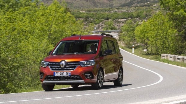 Express, Kangoo y Trafic 2021: los comerciales de Renault suben de nivel