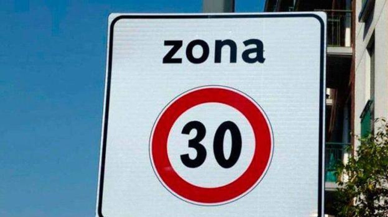 Imagen de archivo de una señal de velocidad