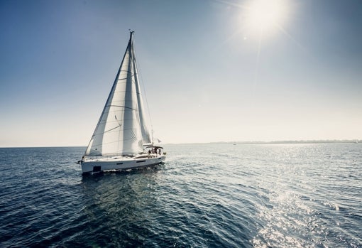 Qué tipo de barco puedes alquilar para pasar las vacaciones