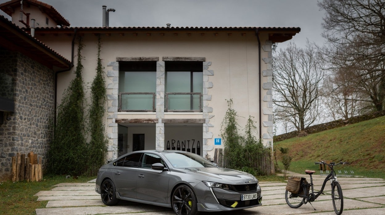 De ruta con el 508 Peugeot Sport Engineered: potencia y buenas sensaciones