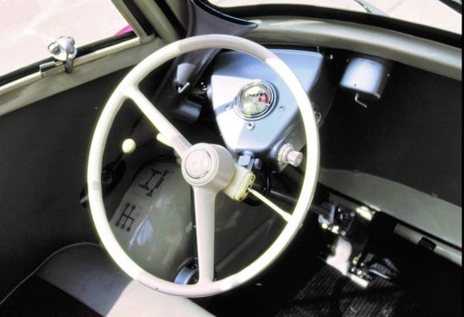 Interior de un BMW Isetta