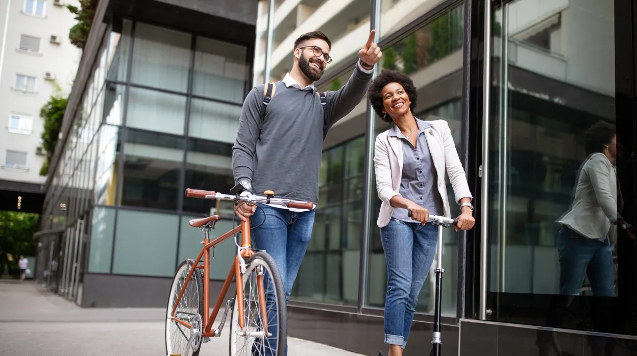 Los beneficios de circular en bicicleta o patinete eléctrico por tu ciudad