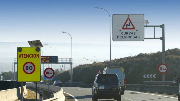 El limbo de las más de cien señales 'no oficiales' de las carreteras españolas