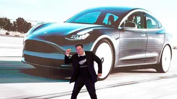 Biden deja fuera a Tesla de su acto a favor del coche eléctrico