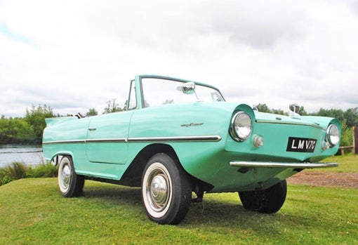 Amphicar, el coche flotante que el presidente Johnson usaba para asustar