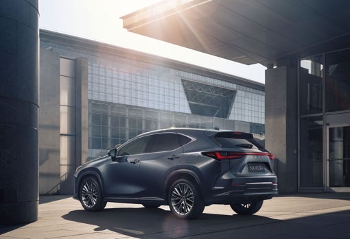 Nuevo Lexus NX: todo por y para los pasajeros