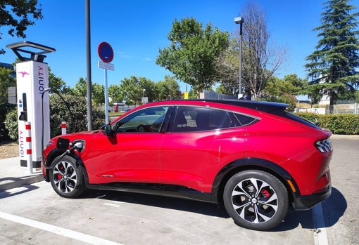 Prueba | Mach-E: Así galopa el primer Mustang cien por cien eléctrico