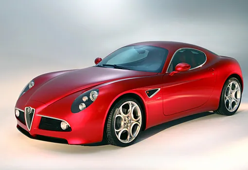 El Alfa Romeo 8C o el hito del 8 cilindros en línea