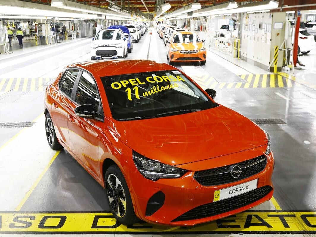 Opel número 11 millones sale de la fábrica de Zaragoza