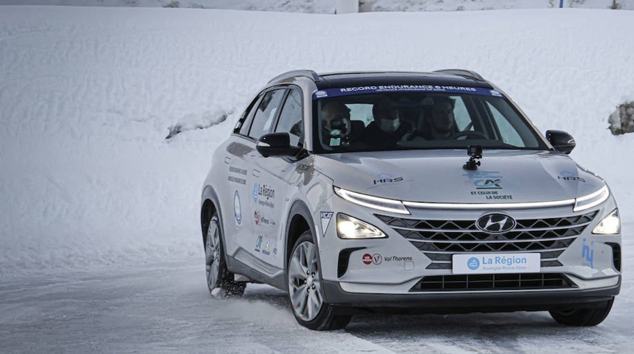 Un coche de hidrógeno purifica hasta 267,8 metros cúbicos de aire en un trayecto