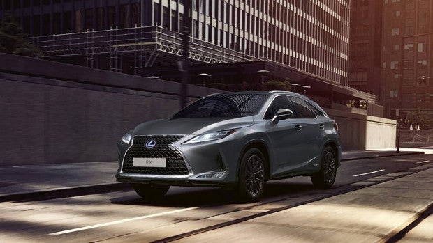 Lexus RX 2022, con una marcada imagen más deportiva