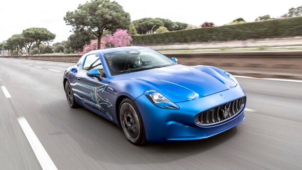 El 100% eléctrico Maserati GranTurismo Folgore recorre las calles