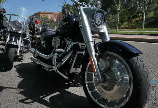 En imagen, la Harley-Davidson Fat Boy (la moto de Terminator) de David