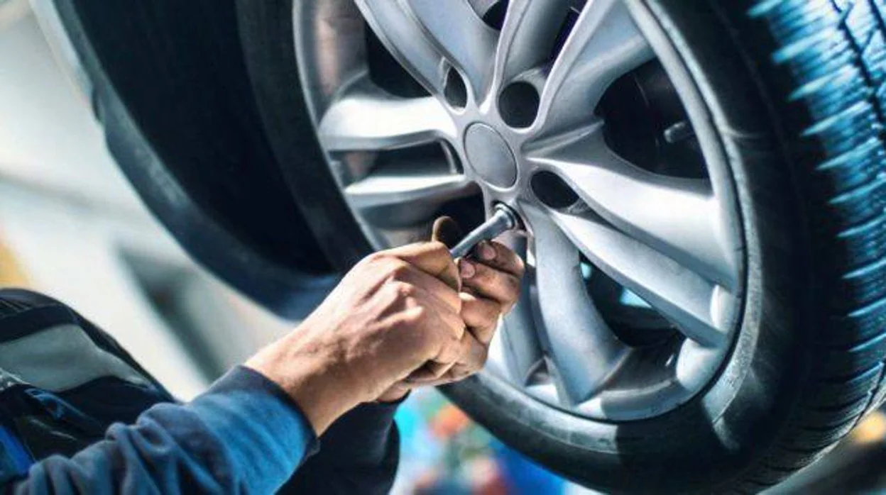 Seis consejos para conseguir que duren más los neumáticos del coche