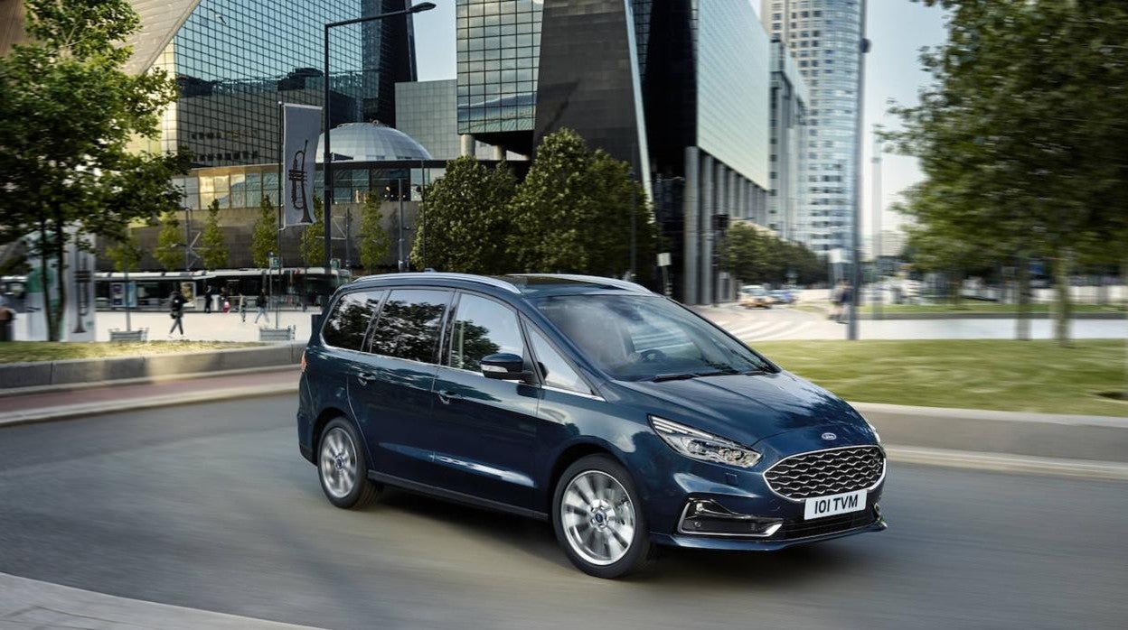 Ford Galaxy híbrido: una especie a conservar