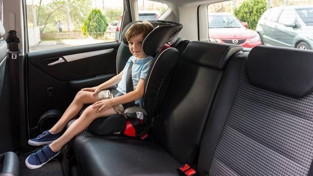 Así debes actuar si tienes un accidente de coche con niños
