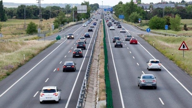 Más de 1.600 radares controlarán tus viajes en coche este verano