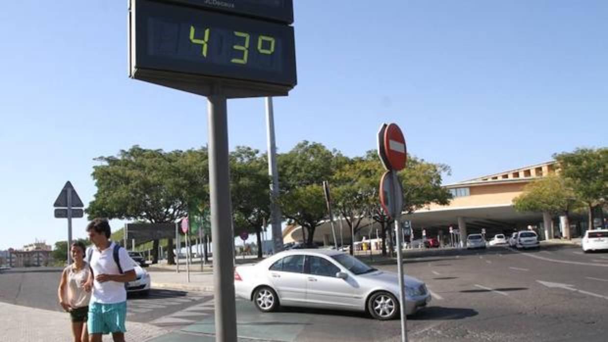 Los datos han sido obtenidos en el Observatorio de Izaña, situado a 2.400 metros sobre el nivel del mar en la isla de Tenerife, con nulos cambios en su entorno