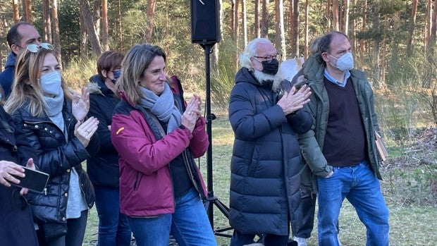 Teresa Ribera recibe simbólicamente las llaves del Pinar de los Belgas