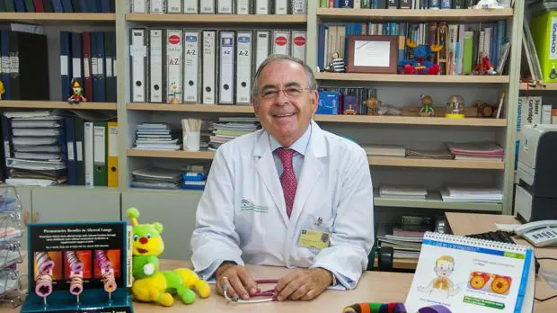 Martín Navarro, Jefe de Pediatría del Hospital Virgen Macarena de Sevillla