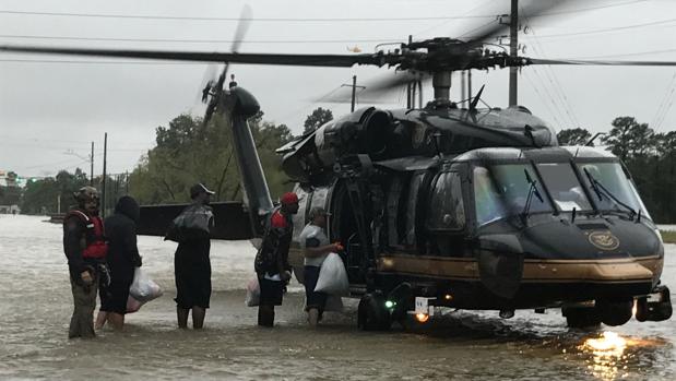 El huracán Harvey inunda Luisiana,tras dejar treinta muertos en Texas