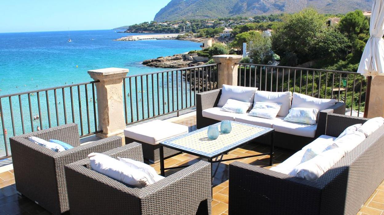 Terraza de una casa en Mal Pas, cerca de Alcudia, sobre la playa de Sant Pere