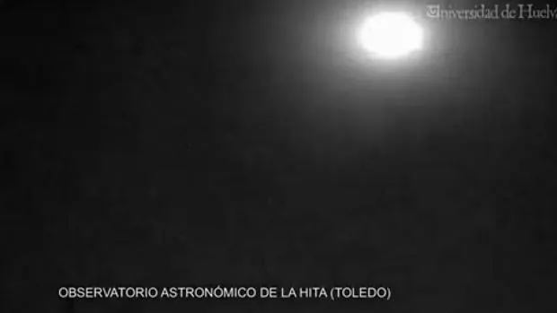 Captan en Sevilla una gran bola de fuego que cayó al mar Mediterráneo en forma de meteorito