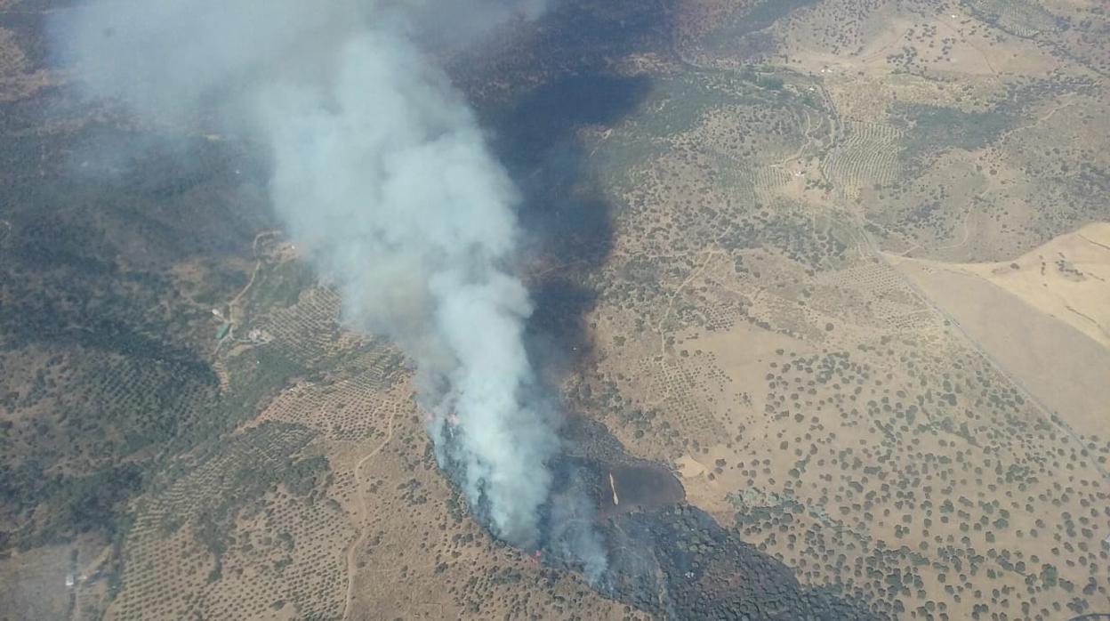 El incendio se produjo por unos trabajos en unos guardarraíles