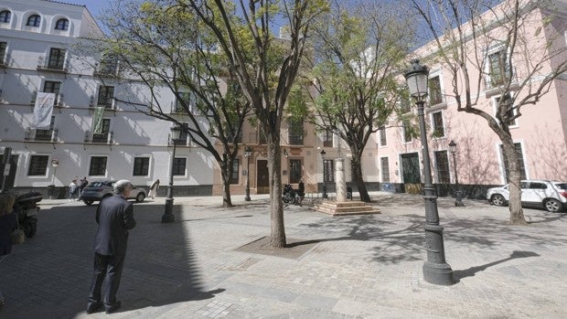 Las plazas de Sevilla que ceden al turismo