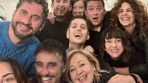 Paco León reúne a los actores de Aída 18 años después de su estreno