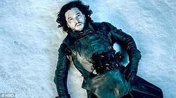 Hasta la Duquesa de Cornualles quiere saber si Jon Snow está muerto