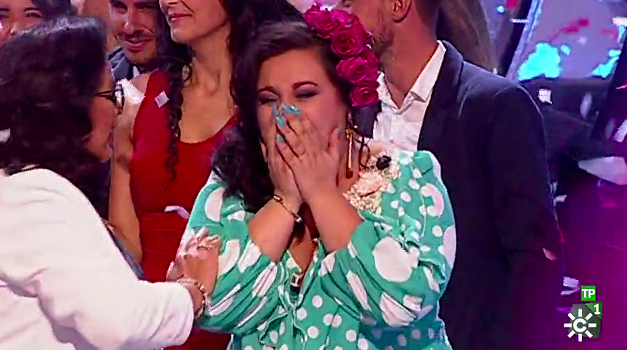 María celebra su victoria en 'Yo soy del sur'.