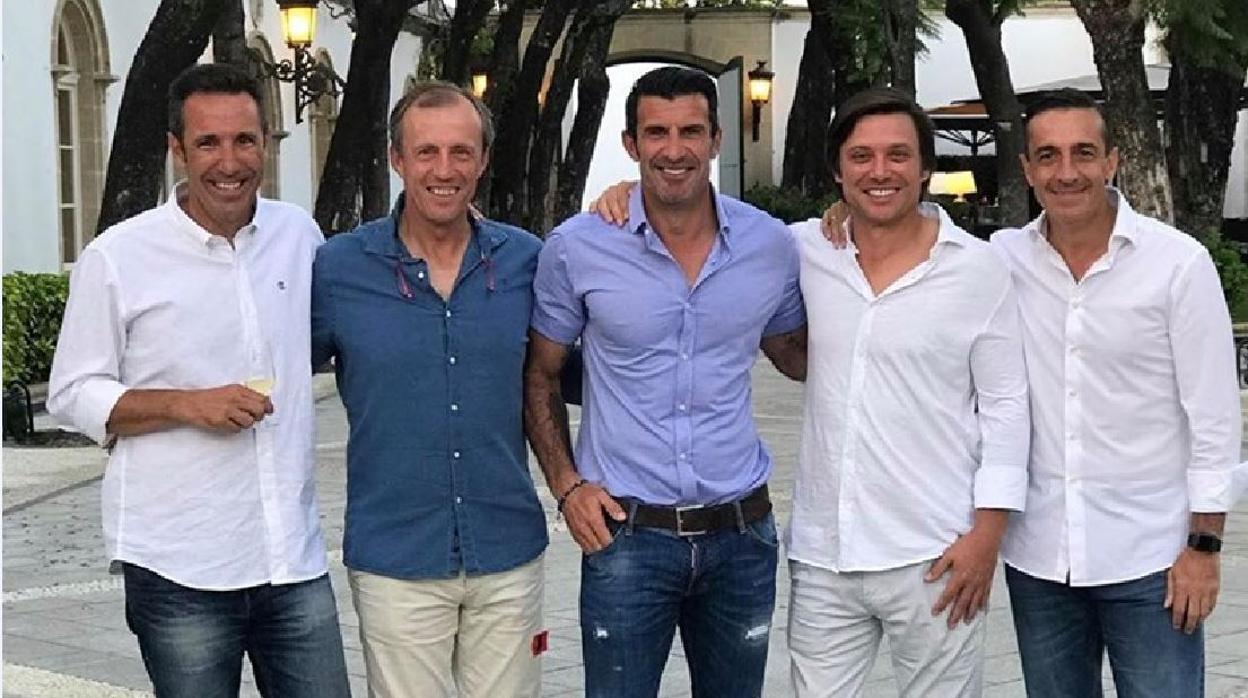 Luis Figo, en las bodegas de Nora de Osborne, en El Puerto.