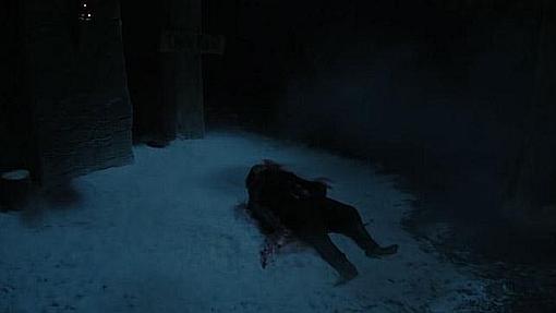 El cadaver de Jon Nieve en el Castillo Negro