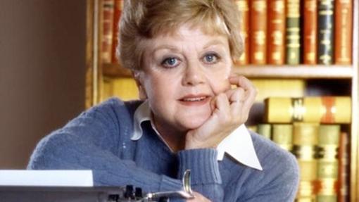 Angela Lansbury como Jessica Fletcher