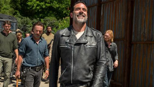 Negan no solo se la coló a Rick, también se ha ganado a los fans de la serie