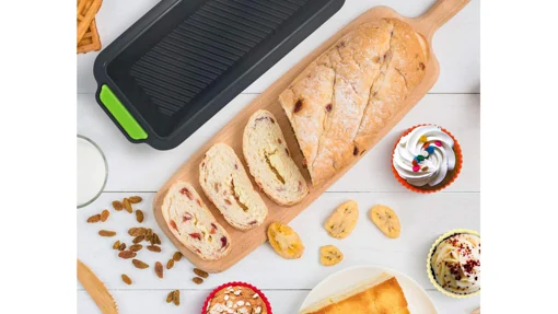 Molde para pan y pasteles fabricado con silicona antiadherente y flexible, de Family Box.
