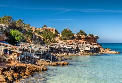 Los “escars” o embarcaderos de Formentera le dan un ambiente muy auténtico a la isla. / Turismo Illes Balears / Instagram