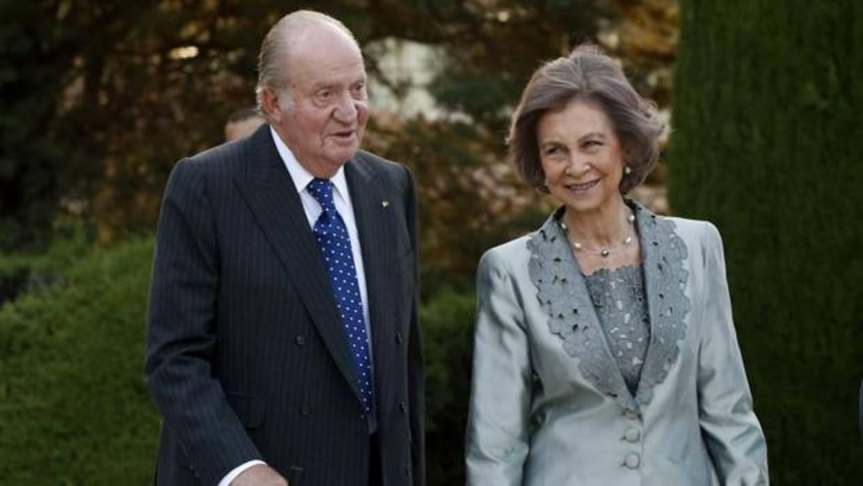 Don Juan Carlos, con la Reina Sofía en una fotografía reciente