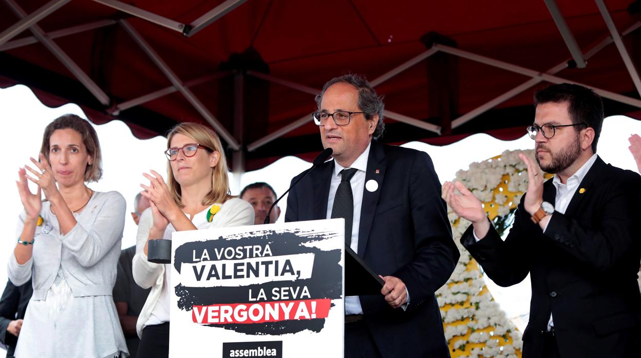 Quim Torra durante una concentración en homenaje al exconseller encarcelado Quim Forn durante el 17-A