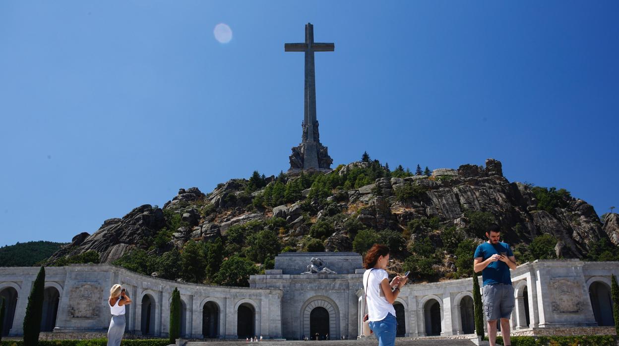 Imagen de archivo del Valle de los Caídos en San Lorenzo de El Escorial (Madrid)