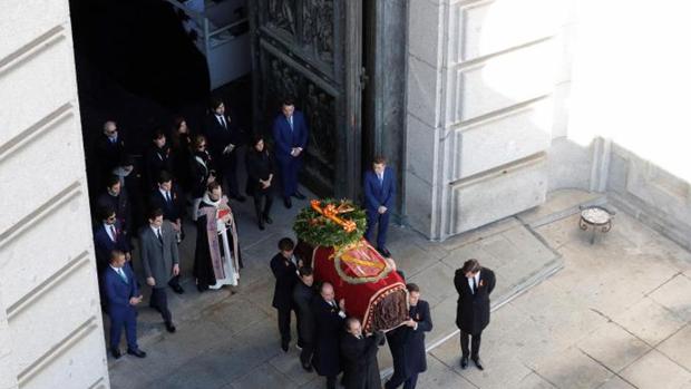 La gravedad que aprendimos de Franco