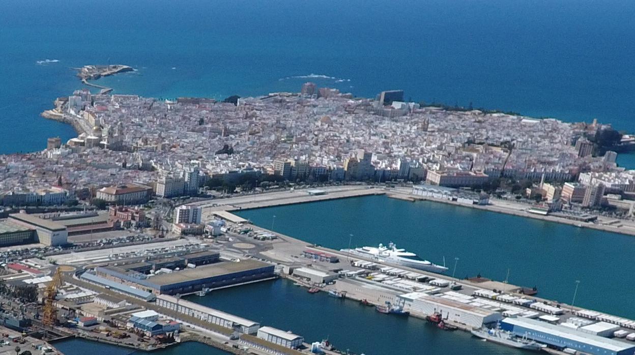 Vista aérea del casco antiguo de Cádiz