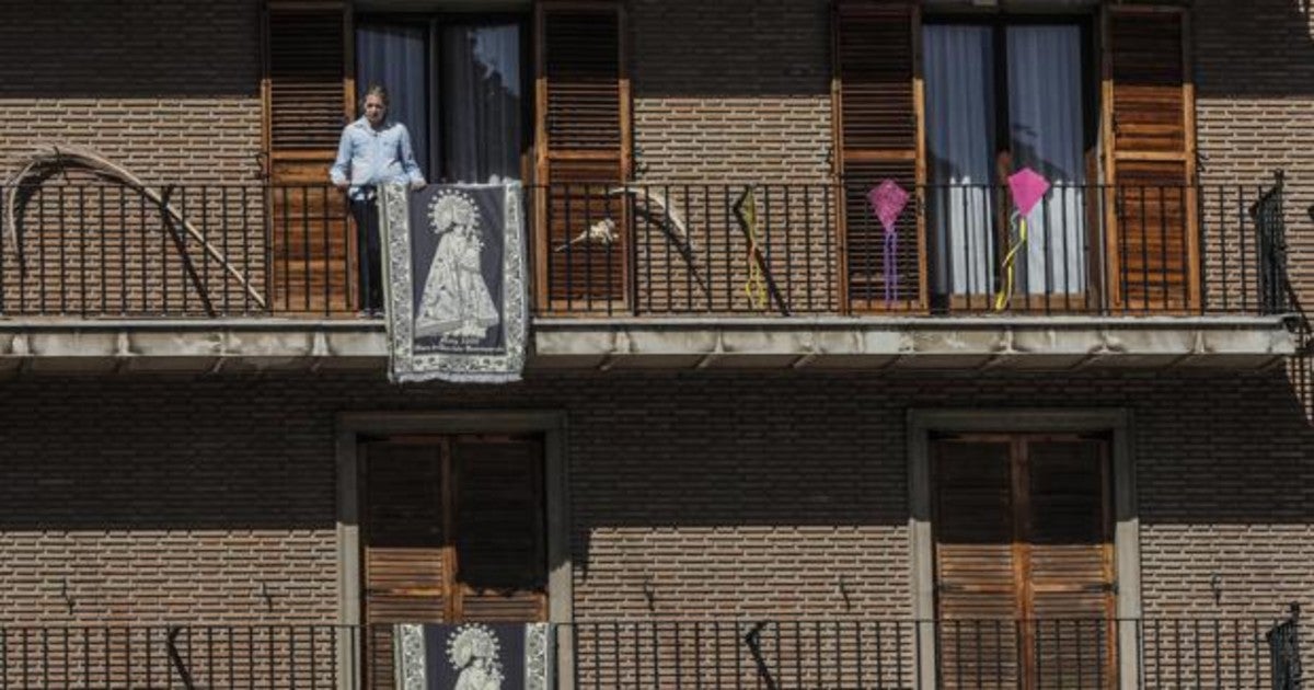 Álvaro Vargas Llosa: Los bulos y Antígona